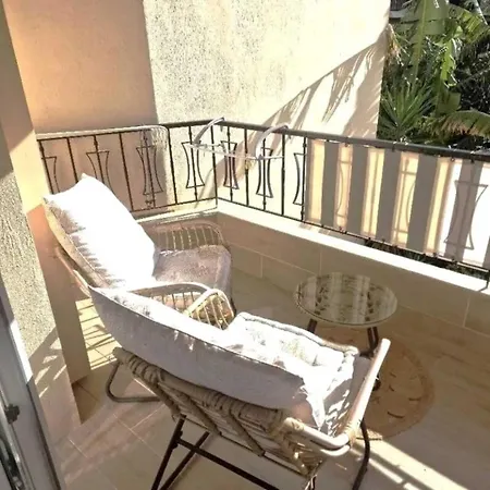 F3 4 Pers 15 Min Palace Apartman *