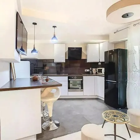 Appartamento F3 4 Pers 15 Min Palace